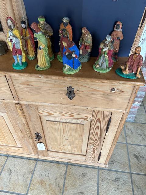 10 ANTIEKE KERSTSTAL FIGUREN, Diversen, Kerst, Ophalen of Verzenden
