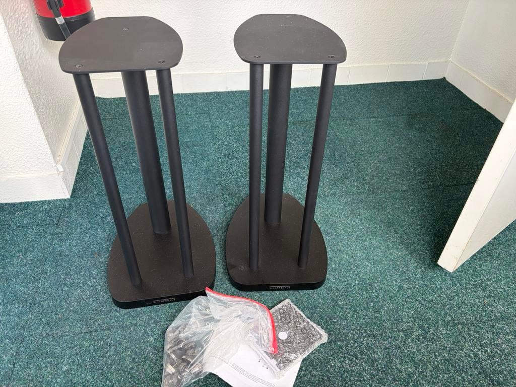 Wharfedale evo 4 standaarden, Zo goed als nieuw, 120 watt of meer, Front, Rear of Stereo speakers, Ophalen