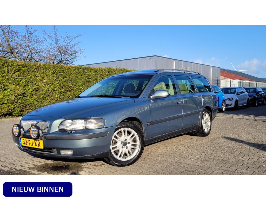 Volvo V70 2.4 T Comfort Line BLIJVEND YOUNGTIMER (bj 2000), Auto's, Oldtimers, Voorwielaandrijving, Stoelverwarming, Volvo, Groen