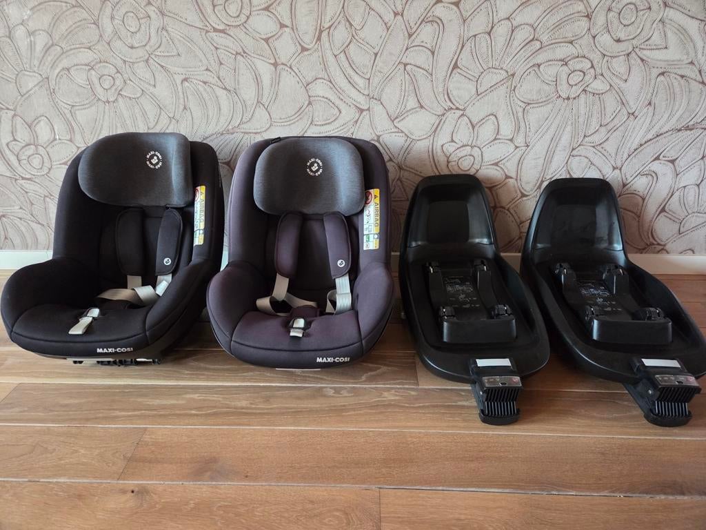 2 x familyfix one i-size en 2 x Maxi Cosi autostoel, Kinderen en Baby's, Ophalen, Zo goed als nieuw, Kinderwagen of Buggy