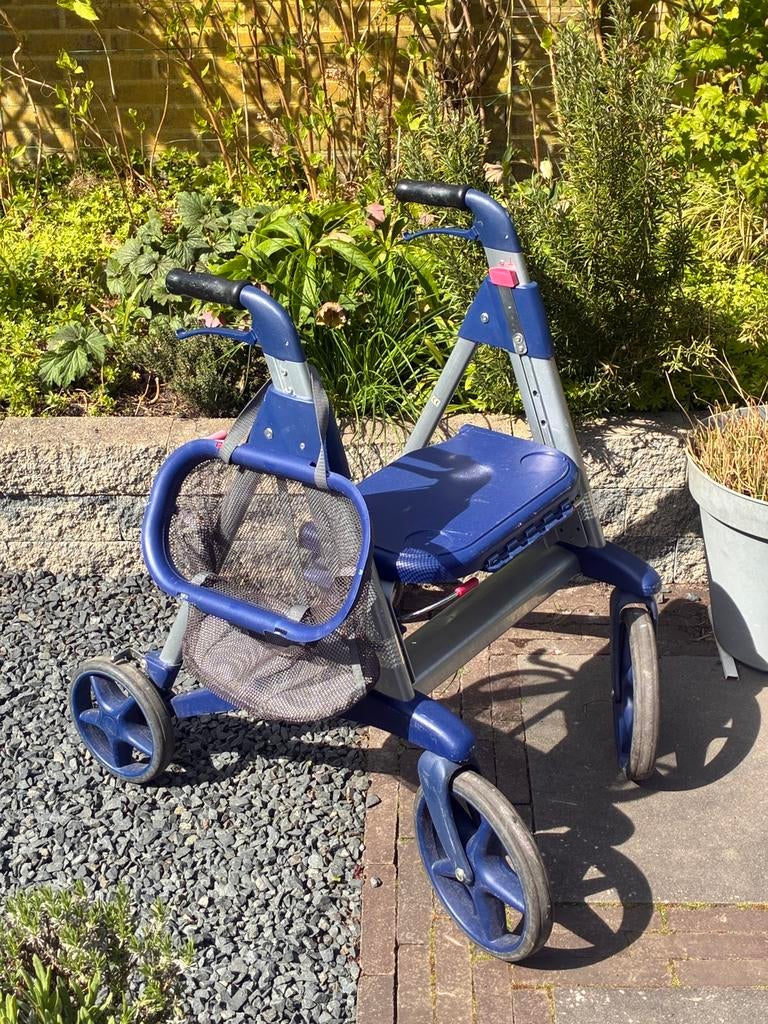 Active rollator, Diversen, Ophalen, Opvouwbaar, Zo goed als nieuw