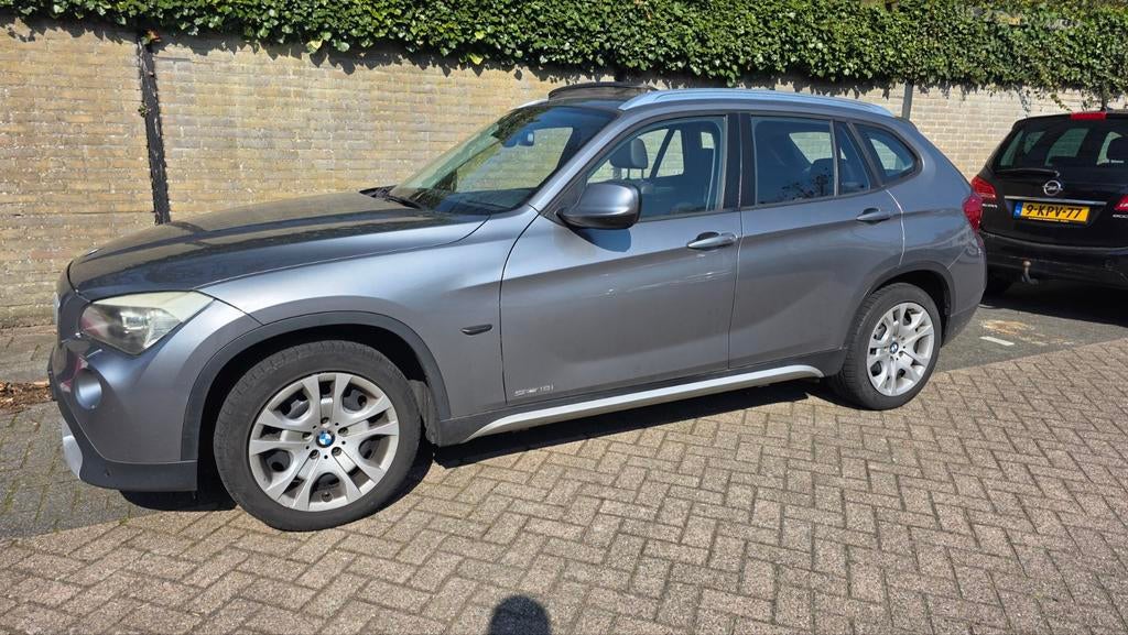 BMW X1 2.0 Sdrive 18I 2011 Grijs, Auto's, X1, Achterwielaandrijving, 1995 cc, Zwart