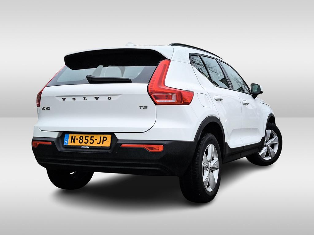 Volvo XC40 1.5 T2 Momentum Core 1e-Eig. & Dealer-Onderh BOVA, Auto's, Volvo, 12 maanden, Gebruikt, Wit, Origineel Nederlands