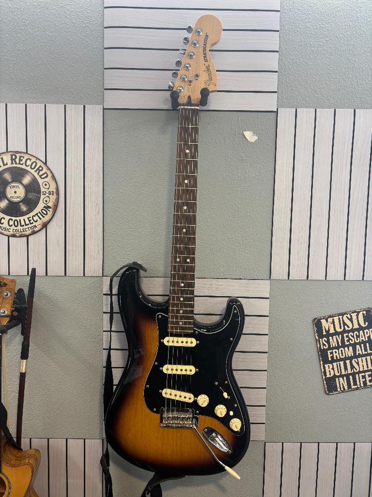 Fender Stratocaster MIM cognacburst, Ophalen, Zo goed als nieuw, Solid body, Fender