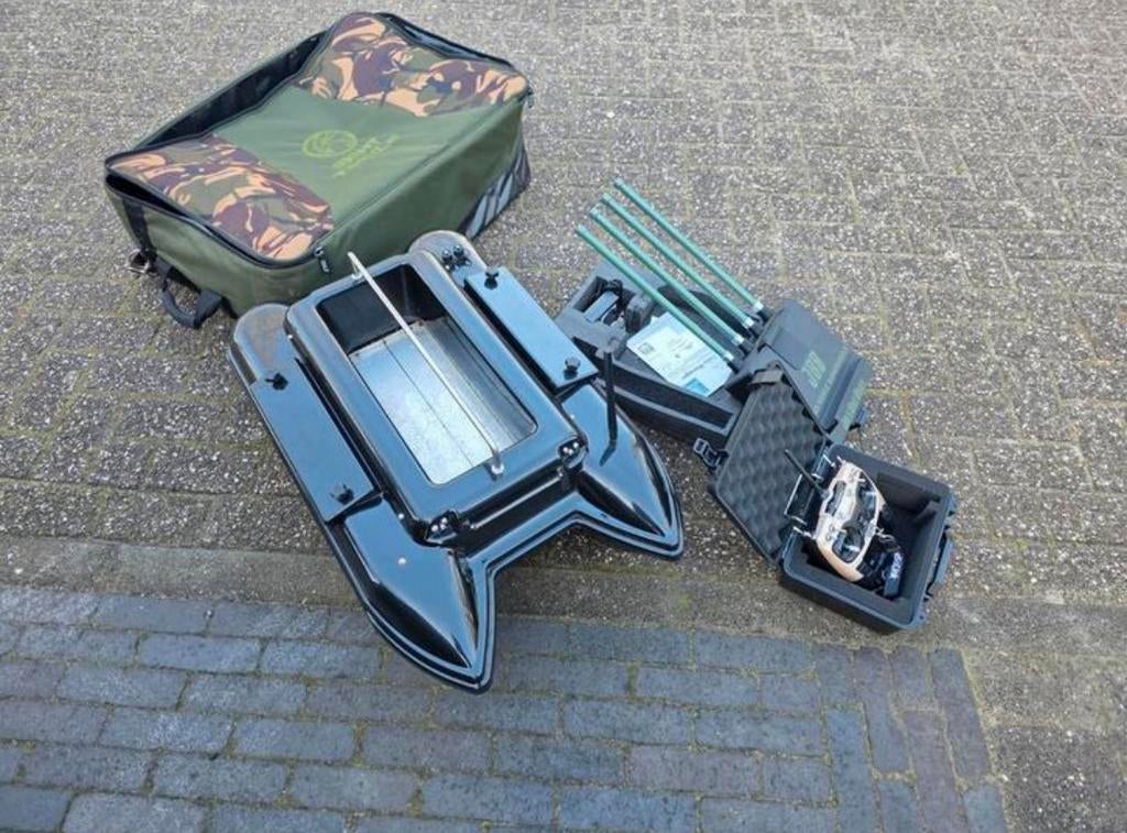 High-end voerboot met Dragonfly 5 pro fishfinder gps, Watersport en Boten, Ophalen, Zo goed als nieuw, Overige typen