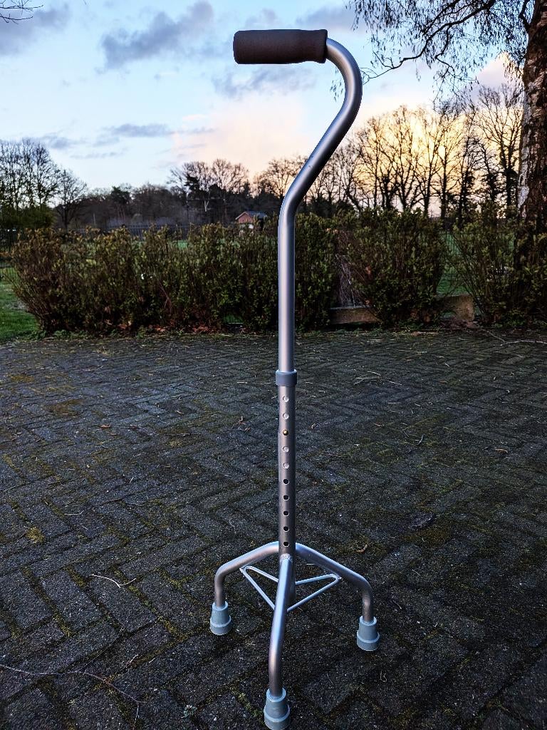 Moretti driepoot wandelstok op handvat, Diversen, Wandelstokken, Ophalen, Verstelbaar, Zo goed als nieuw