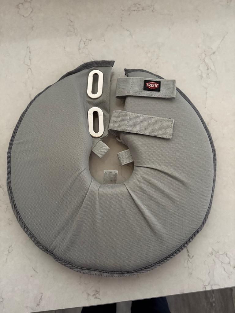 Beschermkraag voor kat of hond, Dieren en Toebehoren, Katten-accessoires, Ophalen of Verzenden, Zo goed als nieuw