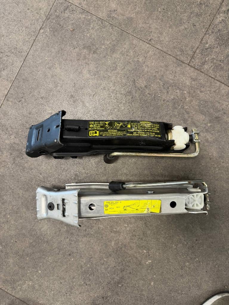 Originele Volkswagen VW Krik passend op meerdere modellen, Auto diversen, Krikken, Schaarkrik, Manueel, Ophalen of Verzenden