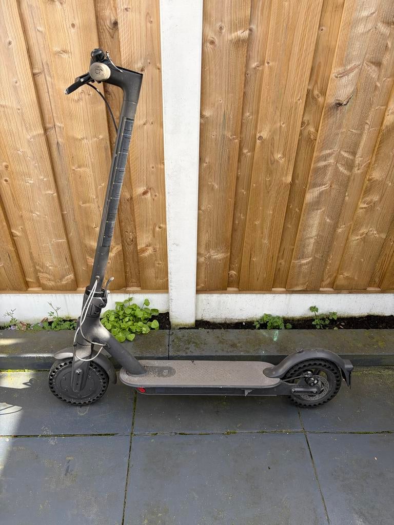 Elektrische step, Fietsen en Brommers, Steps, Ophalen, Zo goed als nieuw, Elektrische step (E-scooter)