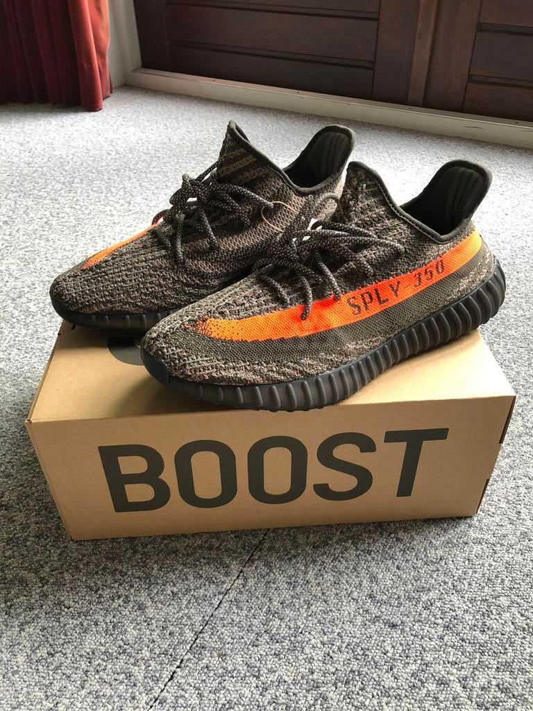 Yeezy boost 350 v2 Carbon Beluga (46 2/3), Ophalen of Verzenden, Nieuw, Overige kleuren
