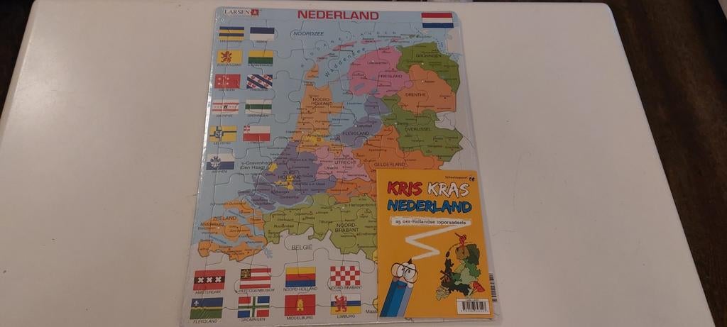 Larsen kartonnen puzzel Nederland 48 stukjes nieuw in folie, Ophalen of Verzenden, 10 tot 50 stukjes, Nieuw, 6 jaar of ouder