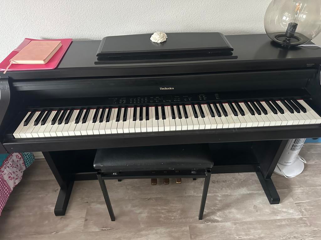 Piano Technics, Ophalen of Verzenden, Zo goed als nieuw, Zwart, Piano