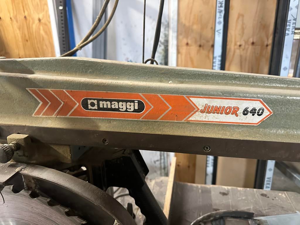 Maggi Junior 640 radiaalzaag / afkortzaag, Ophalen, Gebruikt, Cirkelzaag, 30 tot 70 mm