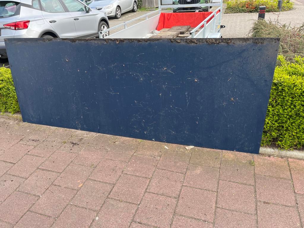 Gratis af te halen: Blauwe Trespa plaat (ca. 4 meter), Doe-het-zelf en Verbouw, Platen en Panelen, Ophalen of Verzenden, Gebruikt