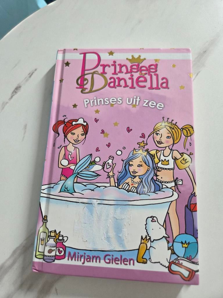 Prinses Daniella: Prinses uit zee - Mirjam Gielen, Boeken, Kinderboeken | Jeugd | onder 10 jaar, Gelezen, Fictie algemeen, Ophalen of Verzenden