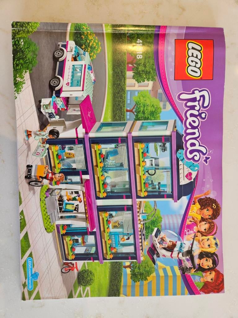 Lego Friends Heartlake Ziekenhuis (41318) - Compleet, Ophalen of Verzenden, Zo goed als nieuw, Complete set, Lego