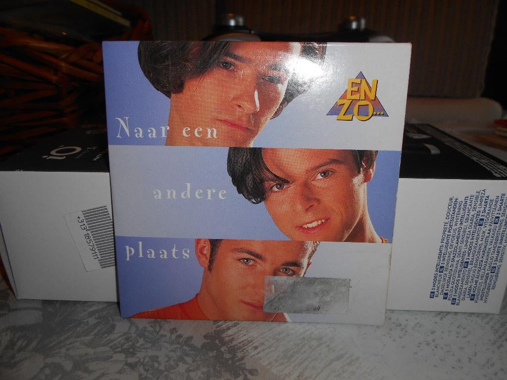 Enzo, Ophalen of Verzenden, Zo goed als nieuw, Levenslied of Smartlap