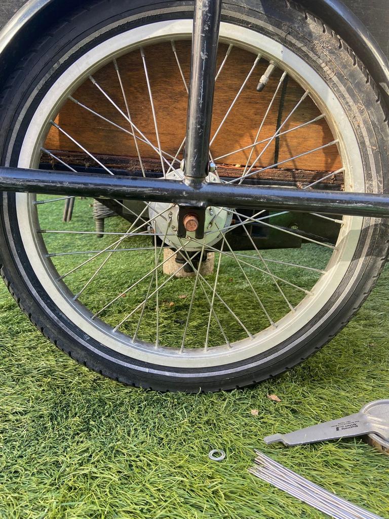 Bakfietswiel 20 inch GEVRAAGD !, Ophalen, Gebruikt, Aanhangfiets