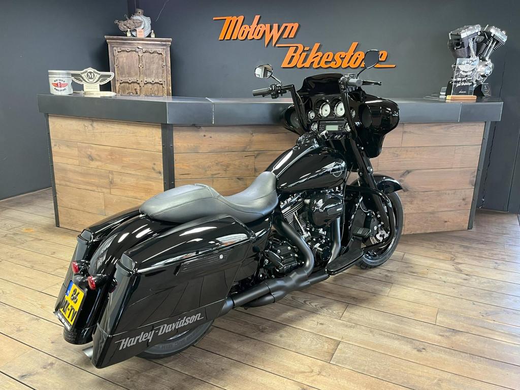 Harley Davidson FLHX 103Ci Streetglide Black Edition Vance & - foto 2