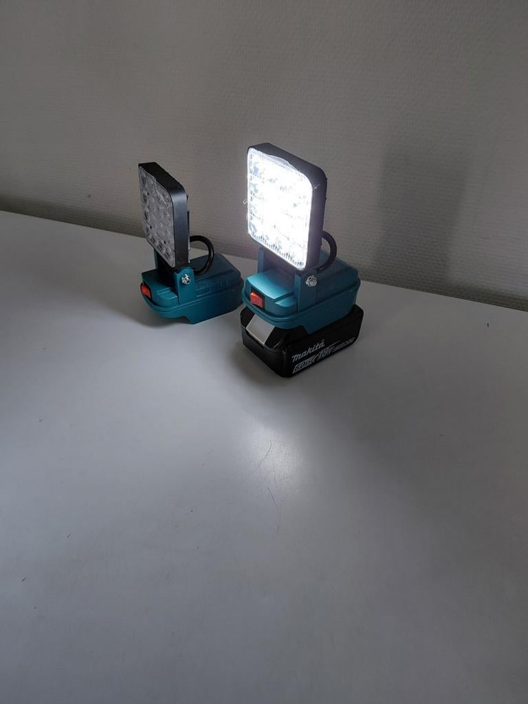 2 schijnwerpers die op een makita passen werken prima, Ophalen of Verzenden, Minder dan 50 watt