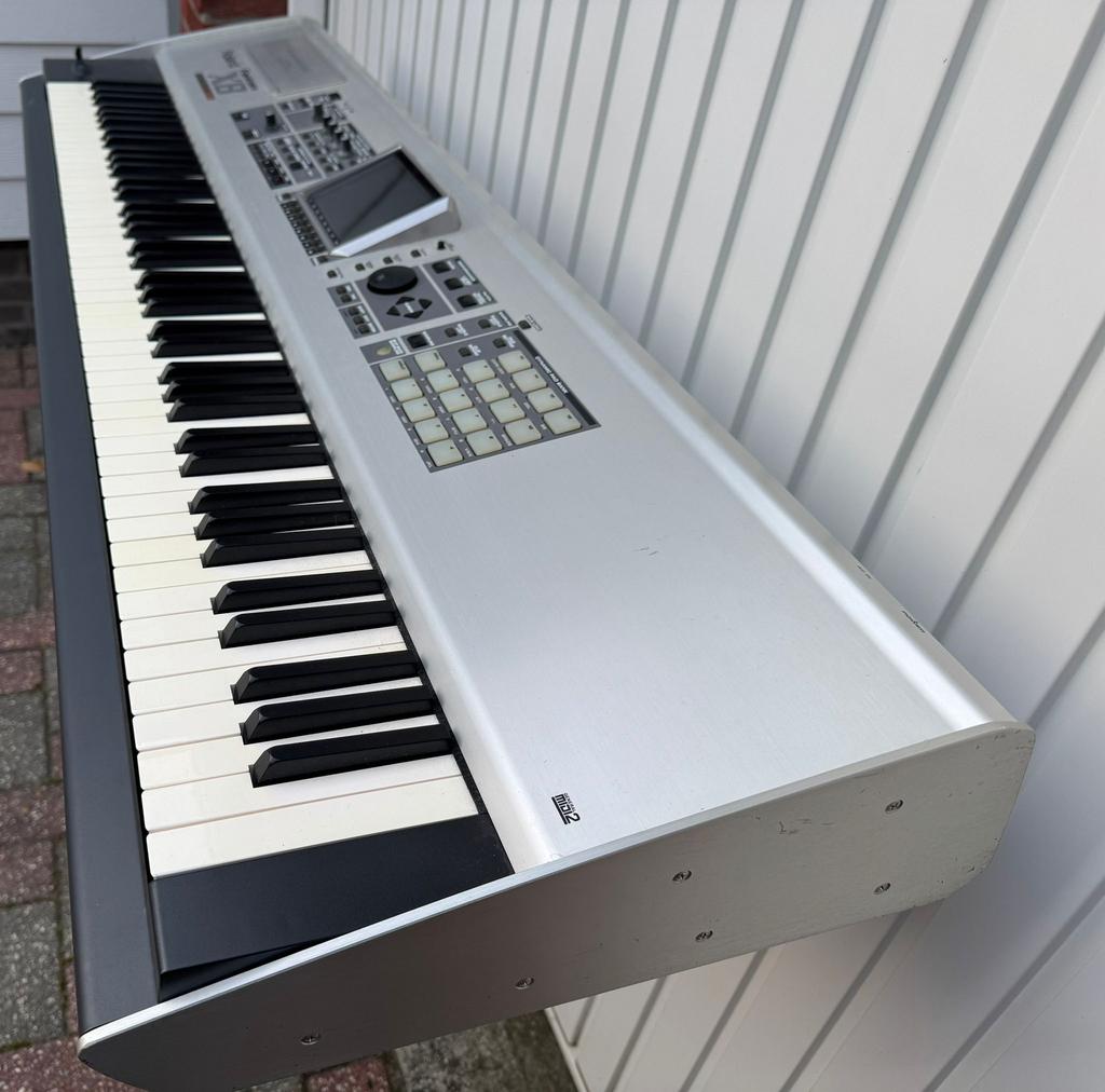 Roland Fantom X8 workstation, Ophalen, 88 toetsen, Roland, Zo goed als nieuw