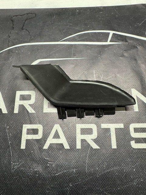 Mercedes E Klasse W124 Wielrand Afdekking Recht A1246980830, Auto-onderdelen, Carrosserie en Plaatwerk, Gebruikt, -, Rechts, Ophalen of Verzenden