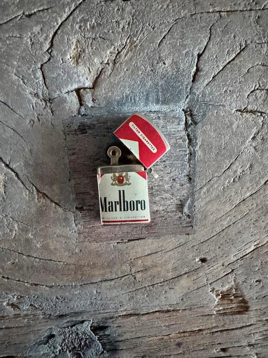 Mini Zippo Marlboro aansteker - Vintage Collectible, Verzamelen, Ophalen of Verzenden, Gebruikt, Aansteker