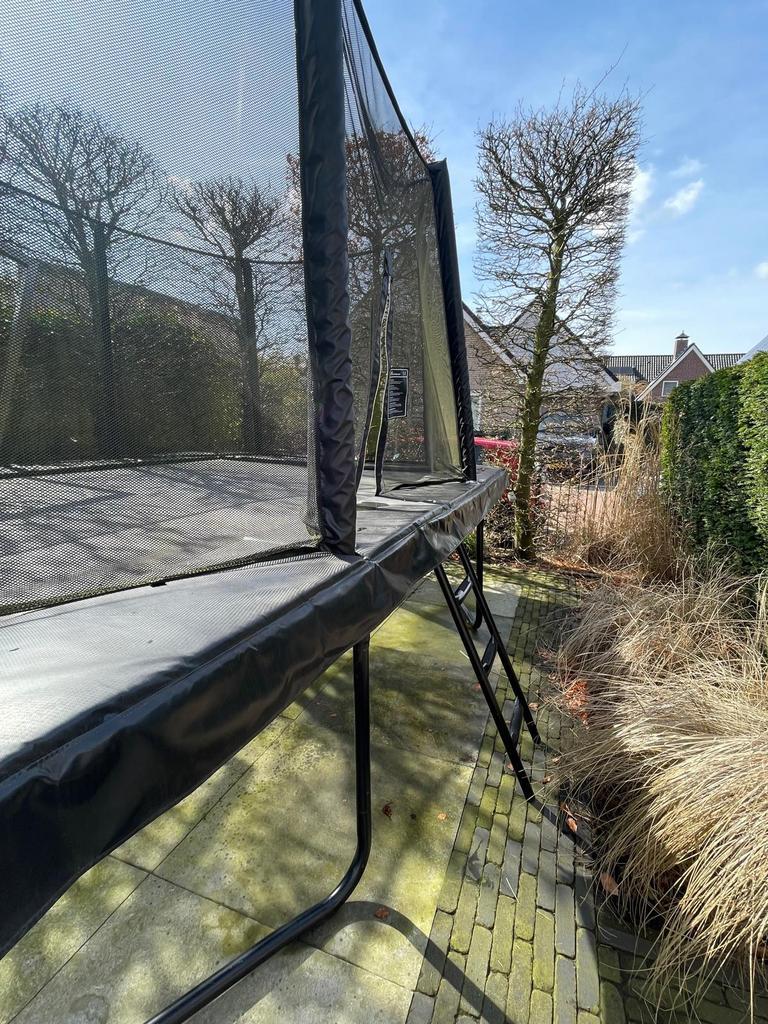 Trampoline merk Acrobat 430 x 305 cm, Ophalen, Gebruikt