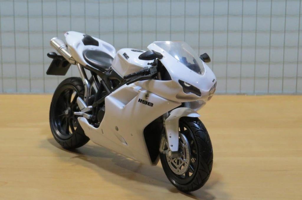 Ducati 1198 white 1:12 57143 los, Nieuw, 1:9 t/m 1:12, Motor, New-Ray GmbH