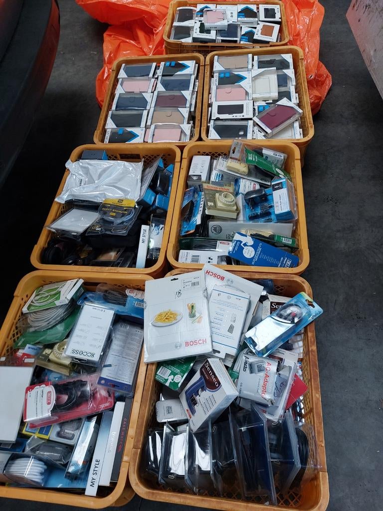 Partij telefoonhoesjes nieuw div modellen ongeveer 100 st ei, Ophalen of Verzenden, Nieuw, Overige typen