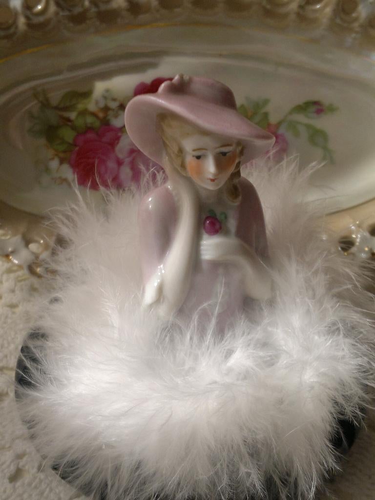 Half Doll "Pink Lady" <> Porseleinen BOUDOIR Popje 7½cm, Antiek en Kunst, Curiosa en Brocante, Ophalen of Verzenden