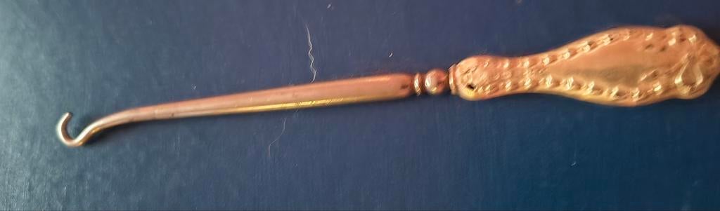 Antieke knopenhaak met sierlijk handvat, Antiek en Kunst, Ophalen of Verzenden