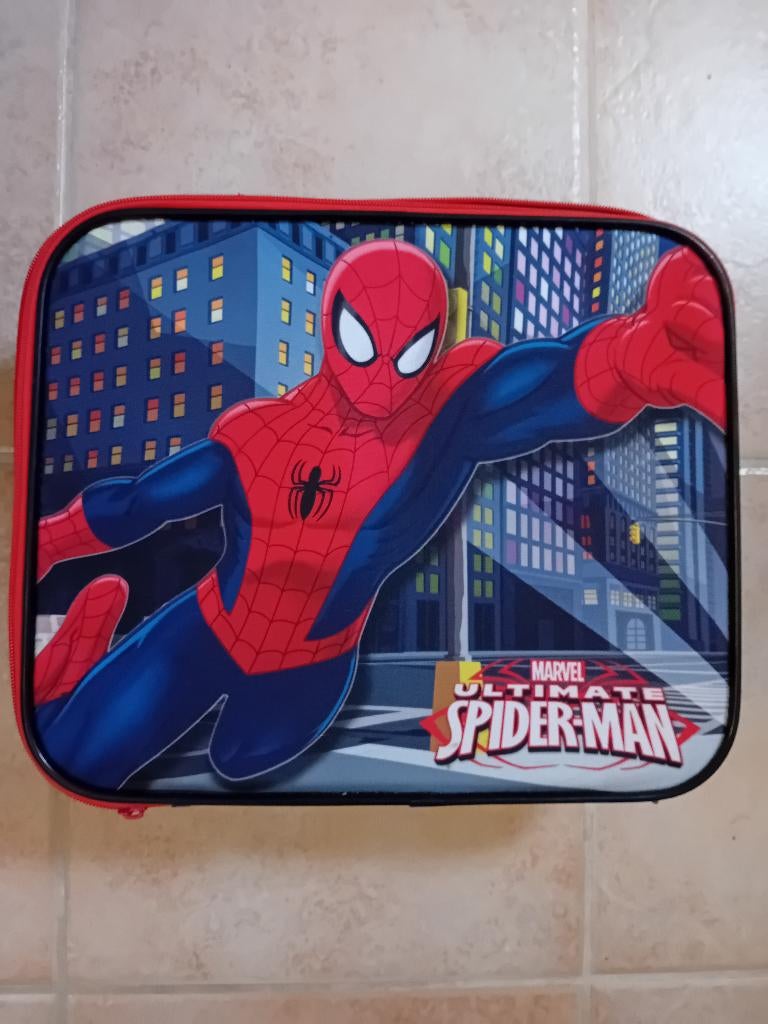 Koffertje spiderman, Verzenden, Zo goed als nieuw