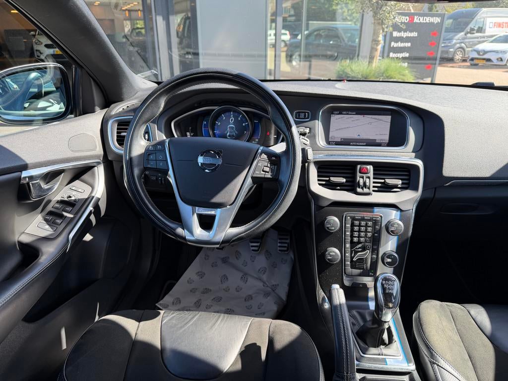 Volvo V40 T3 R-Design (bj 2013), 4 cilinders, 150 pk, Zwart, Origineel Nederlands