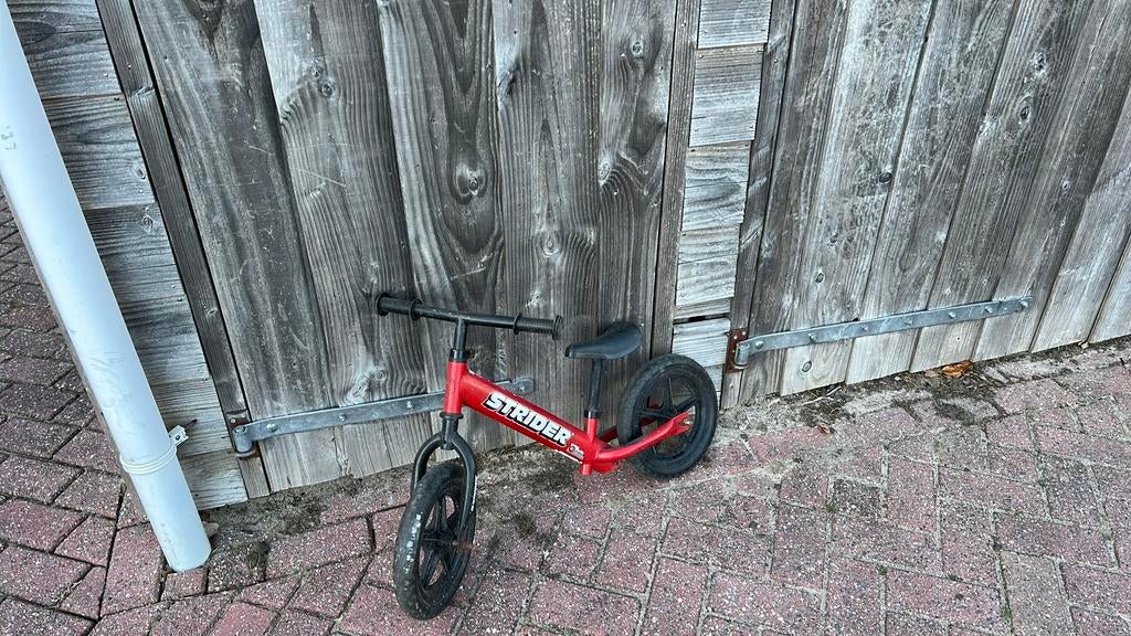 Strider loopfiets, Kinderen en Baby's, Speelgoed | Buiten | Voertuigen en Loopfietsen, Ophalen of Verzenden, Zo goed als nieuw