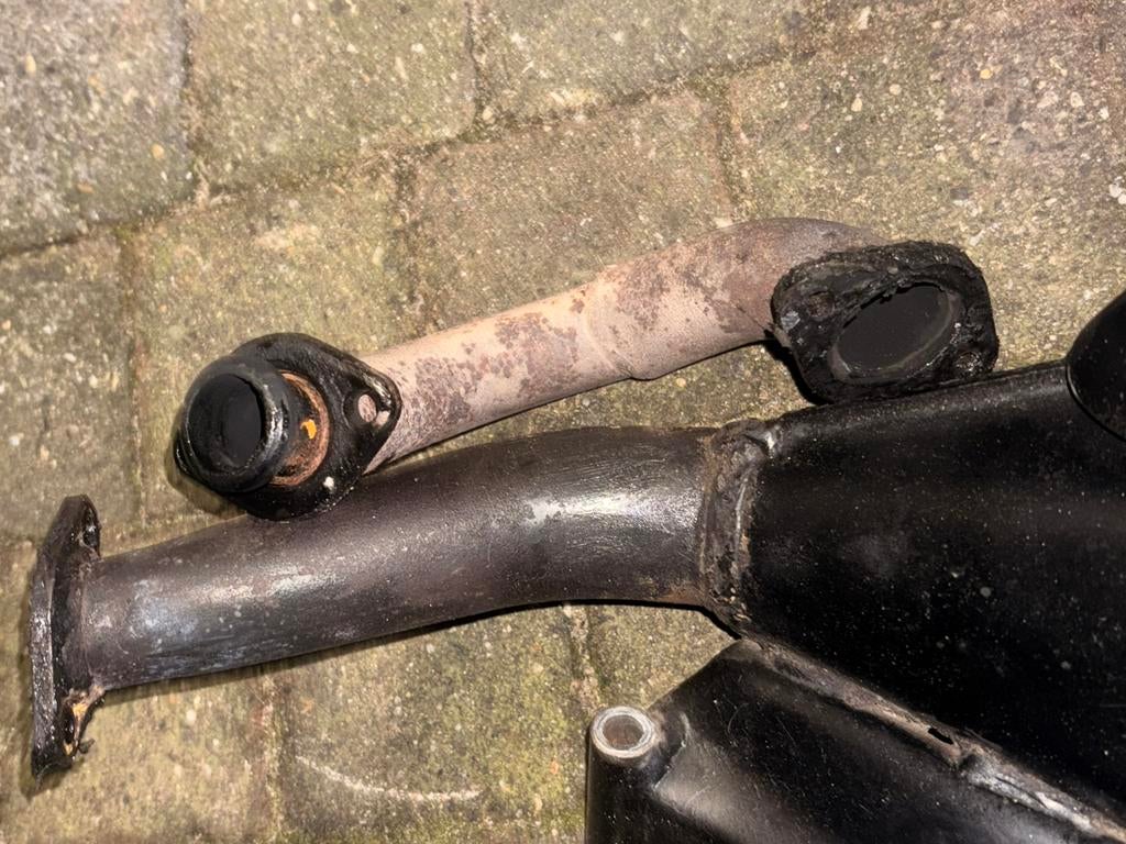 Esm uitlaat, Ophalen of Verzenden