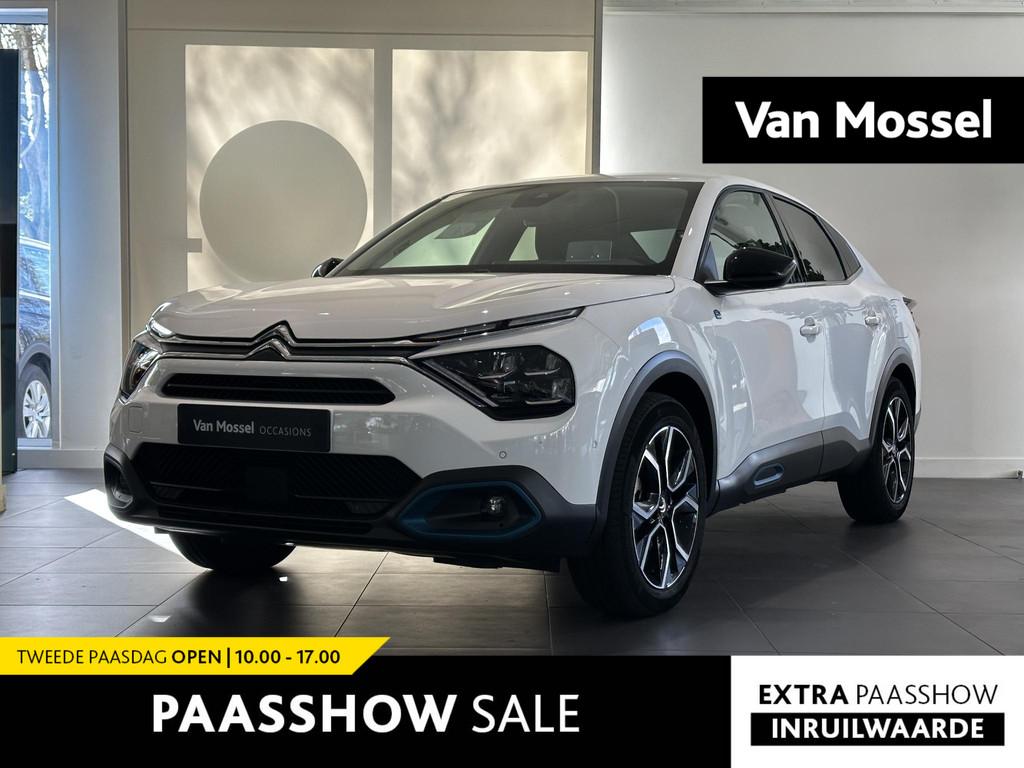 Citroen Ë-C4 X Shine 50 kWh | Camera | Navigatie | Stoelver, 12 maanden, 136 pk, Gebruikt, Zwart