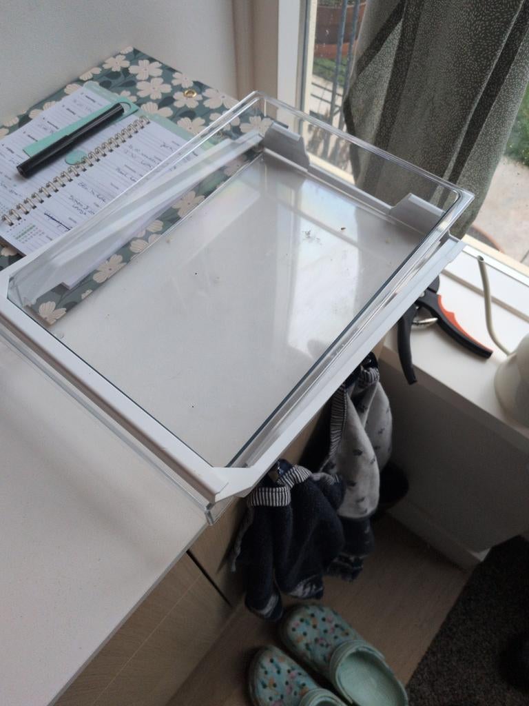 Bosch Siemens vleeswaren bakje klein met frame zgan, Ophalen of Verzenden, Zo goed als nieuw