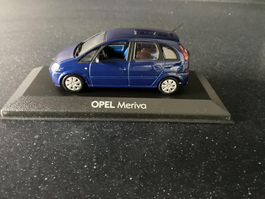 Opel Meriva., Hobby en Vrije tijd, Modelauto's | 1:43, Ophalen, Zo goed als nieuw, Auto
