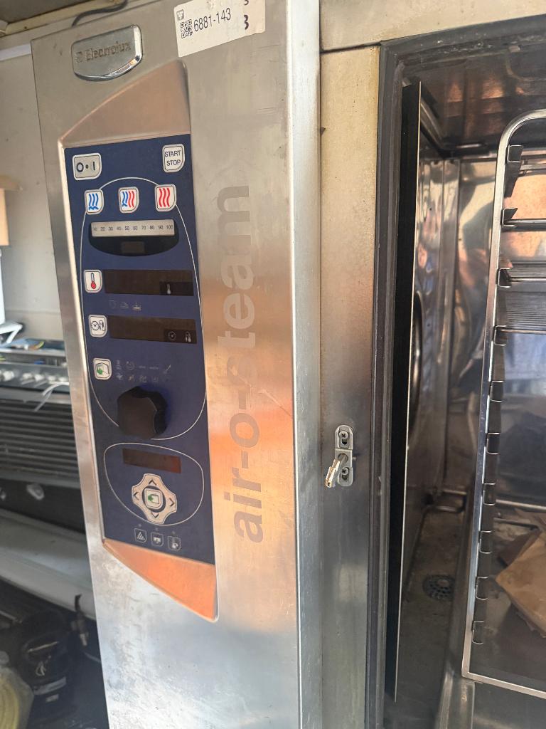 Verdampers/ slagerij inventaris /gehaktmolen/snijmachines, Ophalen