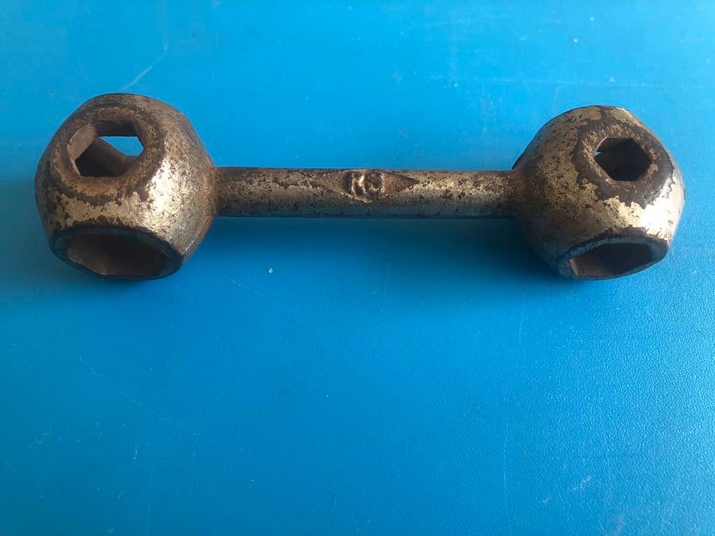 Vintage 10 in 1 dumbell moersleutel met de opdruk RS, Ophalen of Verzenden, Gebruikt, Overig gereedschap