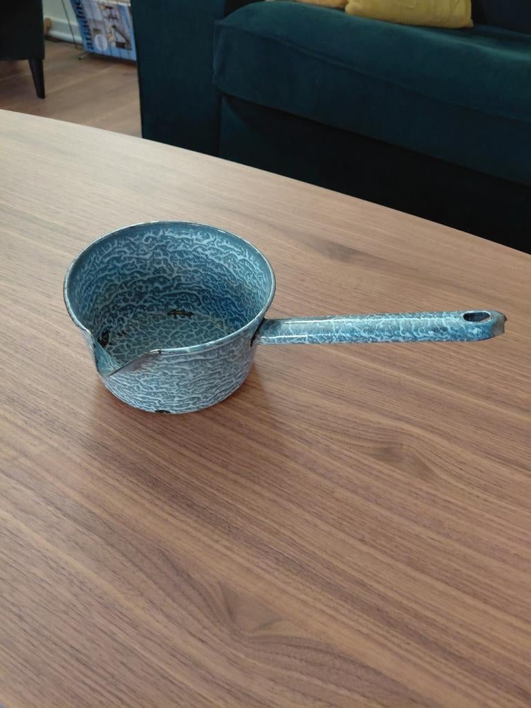 Grijs gewolkt steelpannetje, Ophalen of Verzenden