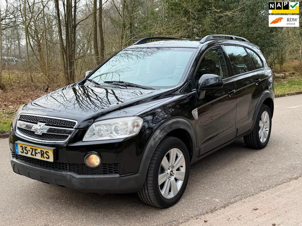 Chevrolet Captiva 2.0 VCDI Class Automaat 2008 4WD 7 PERS, Auto's, Automaat, Parkeersensor, Gebruikt, Zwart