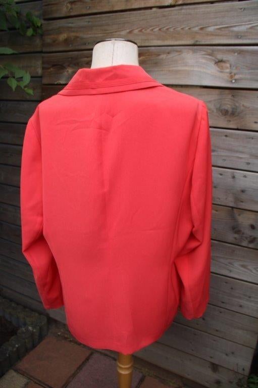 Jasje koraal Habella mt 46 Vaste prijs, Maat 46/48 (XL) of groter, Zo goed als nieuw, Jasje, Rood