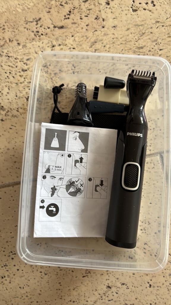 Philips neus-/wenkbrauwtrimmer., Ophalen of Verzenden, Zo goed als nieuw, Scheren en Epileren