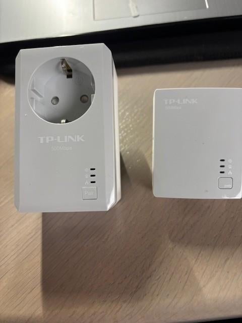 Tp-Link Av500 Powerline Adapter Tl-Wpa4220 Kit Port Wifi, Computers en Software, Ophalen of Verzenden, Zo goed als nieuw