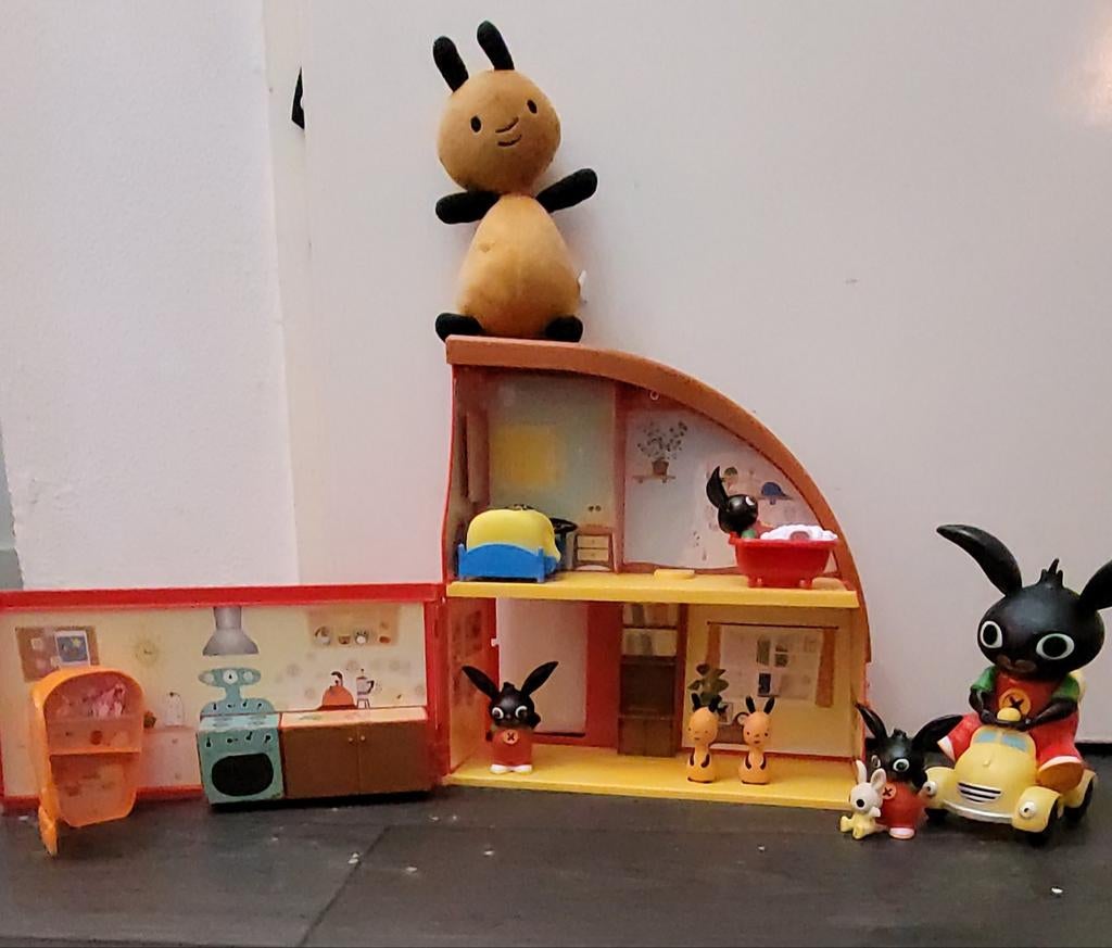 Bing speelset met figuren en huis, Ophalen, Zo goed als nieuw, Jongen of Meisje