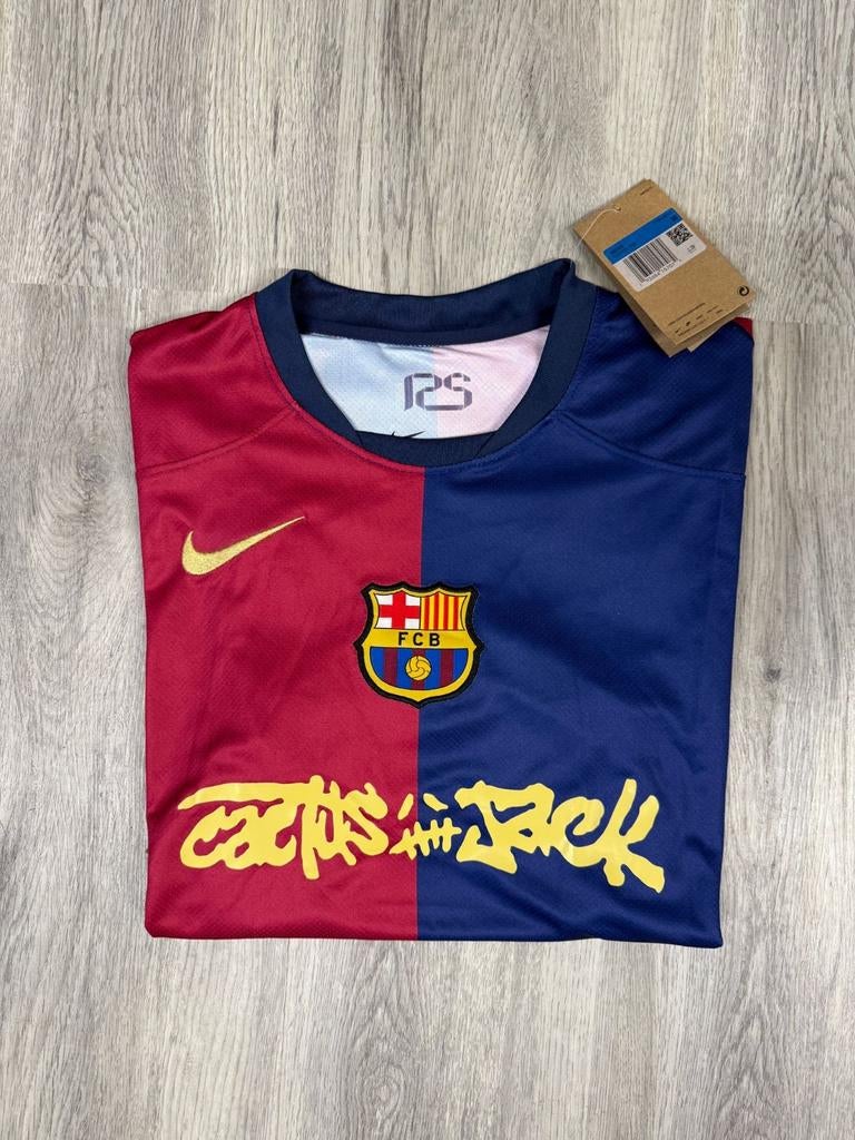 Barcelona x Travis Scott t shirt nieuw met alle kaartjes, Maat M, Ophalen of Verzenden, Nieuw, Shirt