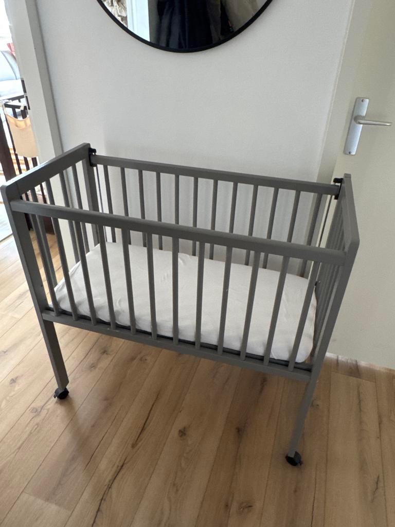 Cosleeper Petite Amélie incl. matras, molton en hoeslaken, Kinderen en Baby's, Babywiegjes en Ledikanten, Ophalen, Zo goed als nieuw