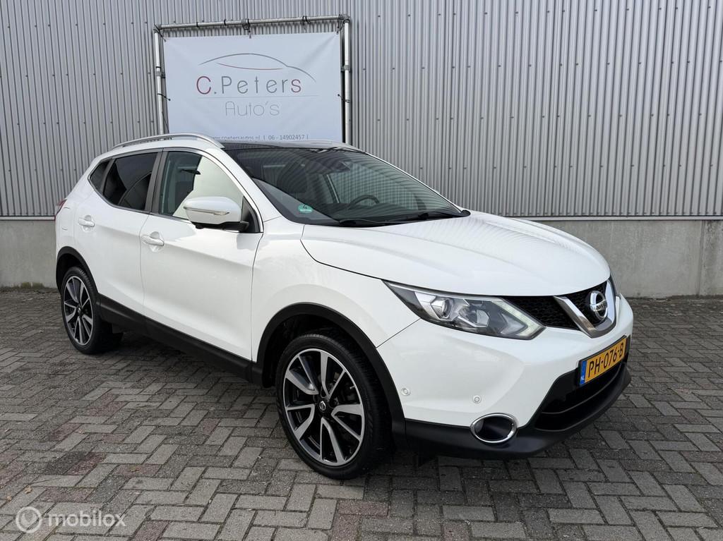 Nissan Qashqai 1.2 Tekna Full options / Leer / Camera / Pano, Voorwielaandrijving, Euro 5, Gebruikt, 4 cilinders